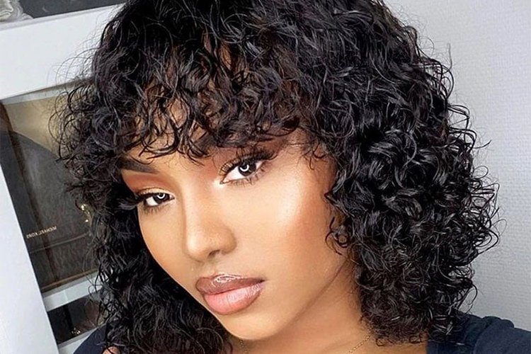 "Curls Unleashed: Embrace and Elevate Your Confidence with Natural Curls – Master the Art of Styling for a Head-Turning, Curl-Infused Confidence Boost!"